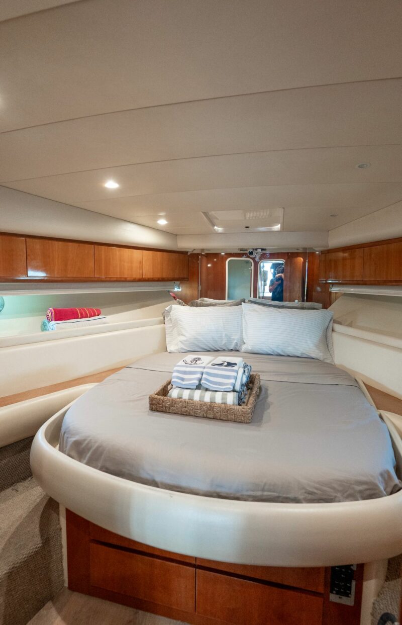 50ft Azimut available in Miami with 1 Jet Ski included for one hrs. - Image 45